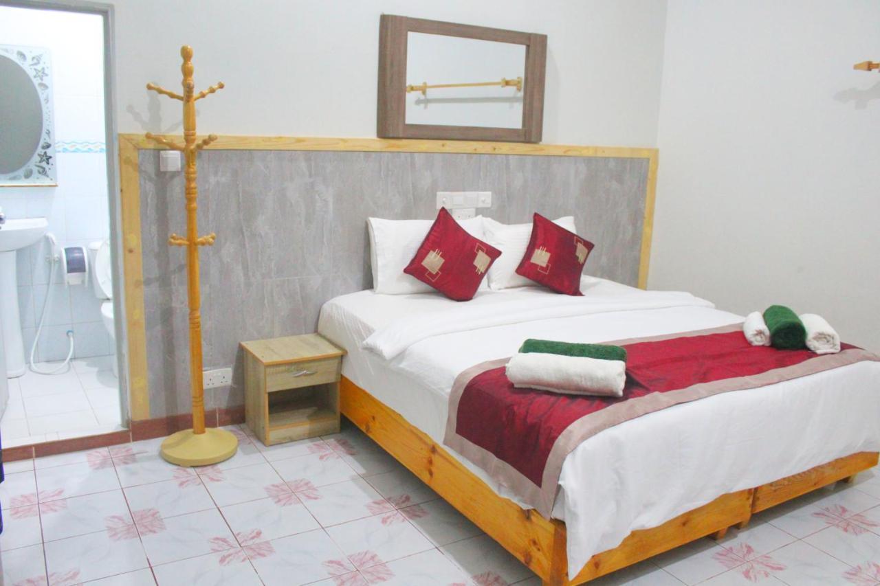 Gurus Maldives at Gulhi Island Hotel Bagian luar foto