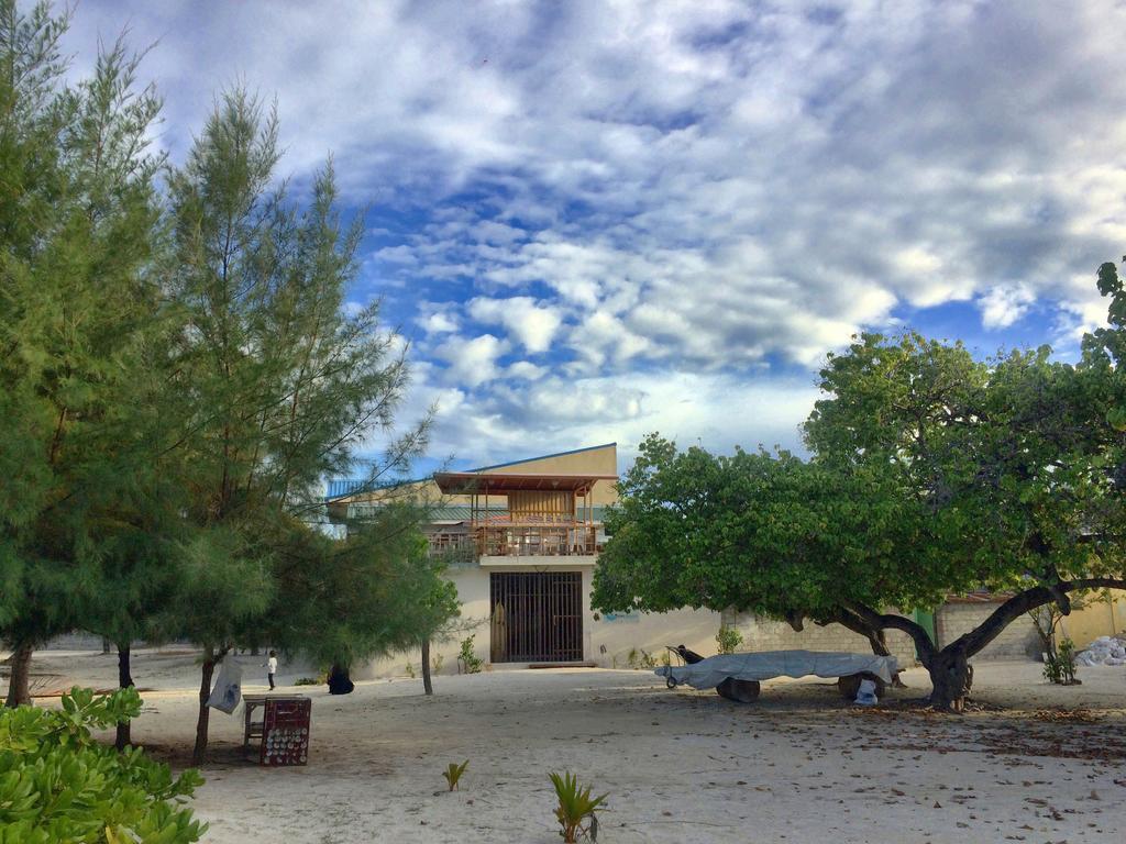Gurus Maldives at Gulhi Island Hotel Bagian luar foto
