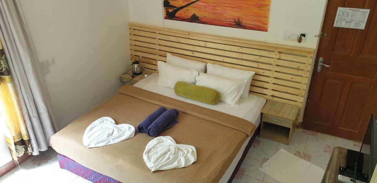 Gurus Maldives at Gulhi Island Hotel Bagian luar foto